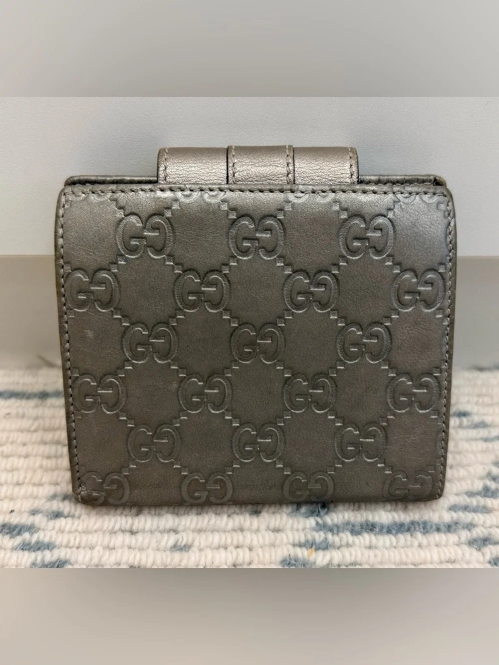 GUCCI Metallic Grey Signature GuccissimaGG Monogram Leather Bifold French Wallet - Picture 2 of 16